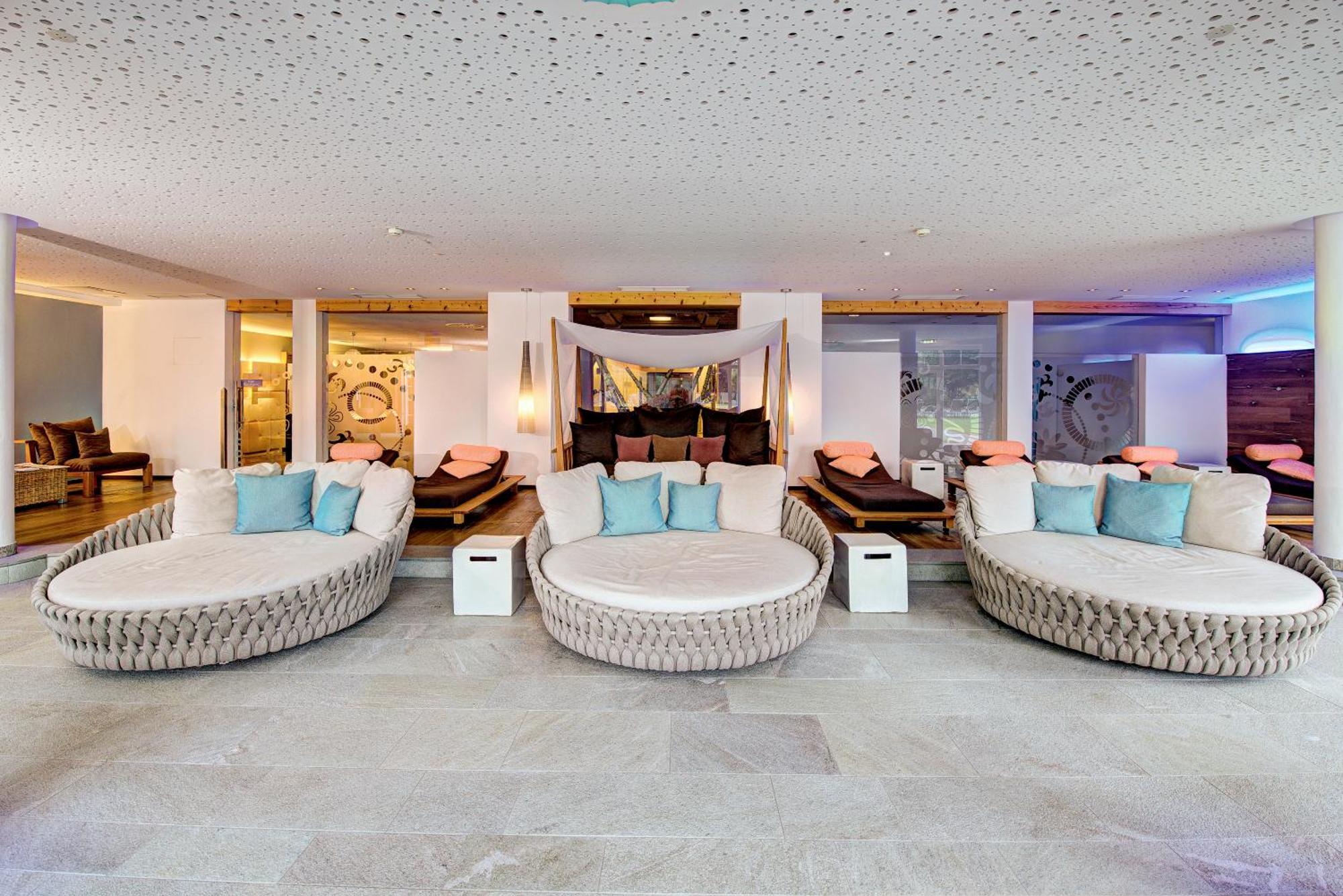 Hotel Gut Brandlhof Saalfelden ภายนอก รูปภาพ