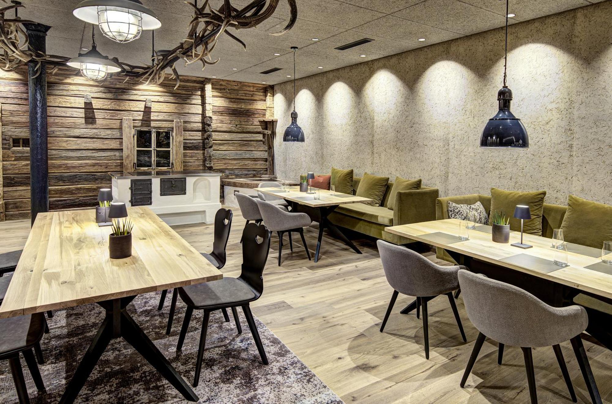 Hotel Gut Brandlhof Saalfelden ภายนอก รูปภาพ
