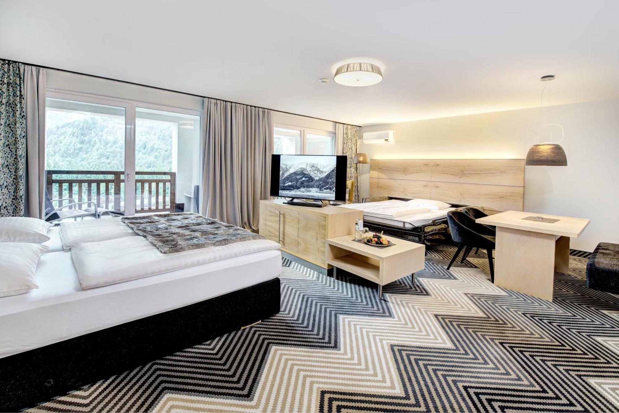 Hotel Gut Brandlhof Saalfelden ภายนอก รูปภาพ