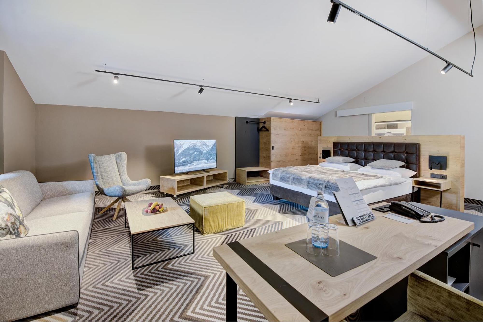 Hotel Gut Brandlhof Saalfelden ภายนอก รูปภาพ