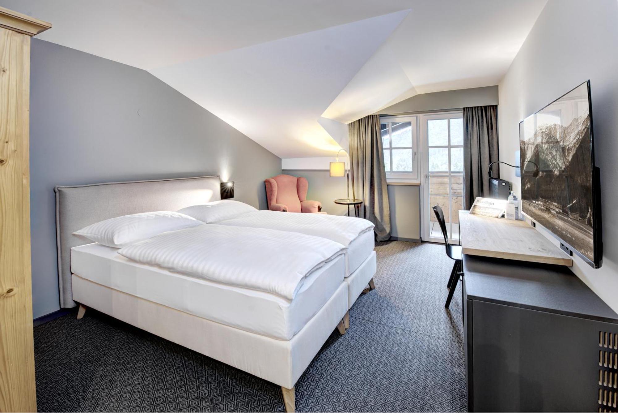 Hotel Gut Brandlhof Saalfelden ภายนอก รูปภาพ