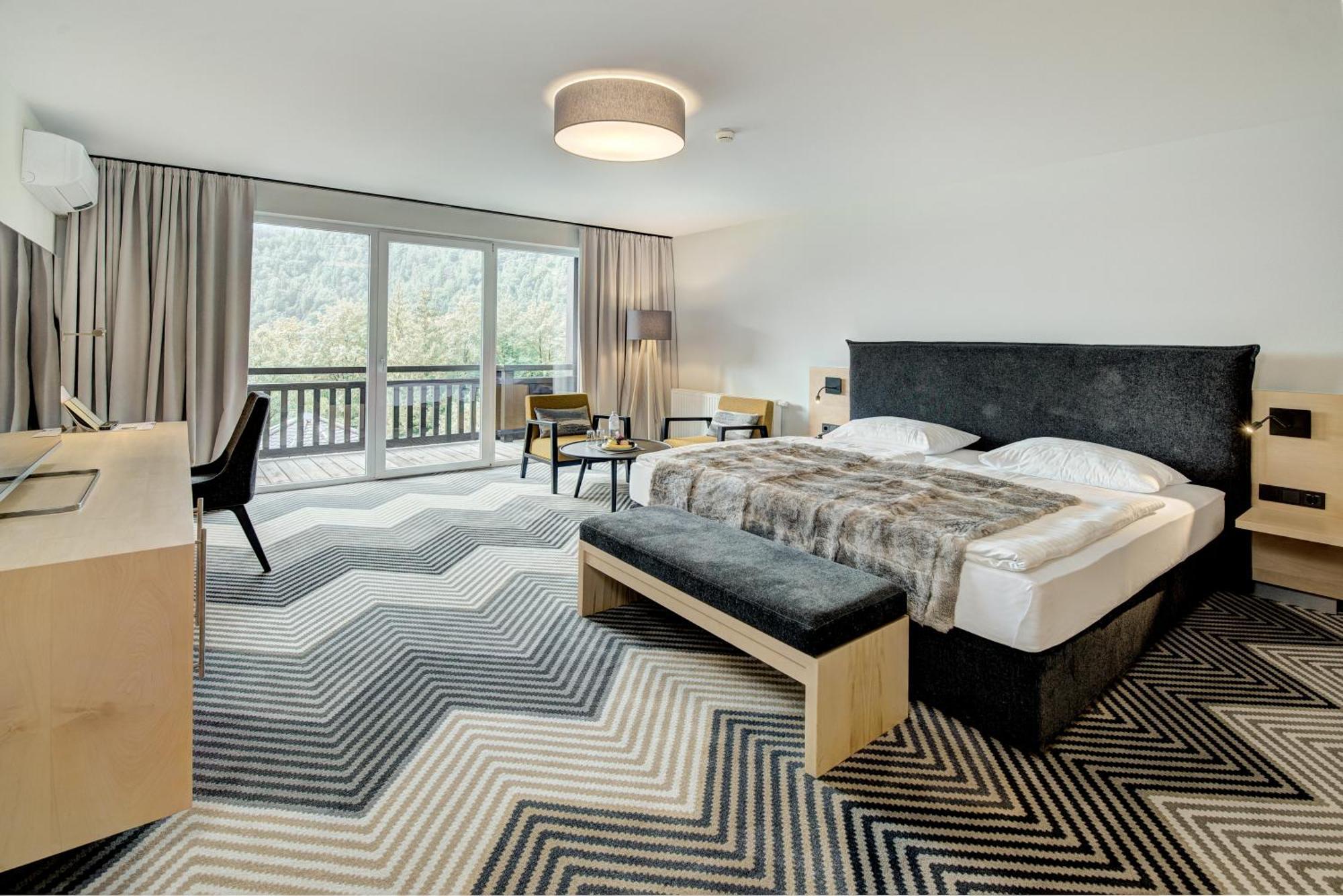 Hotel Gut Brandlhof Saalfelden ภายนอก รูปภาพ