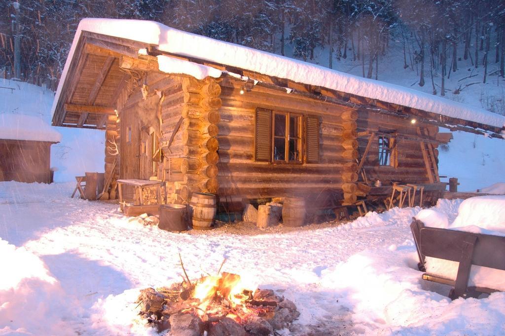 Hotel Gut Brandlhof Saalfelden ภายนอก รูปภาพ